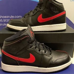 Air Jordan 1 Retro Mid Black Gym Red Kids 6.5y
